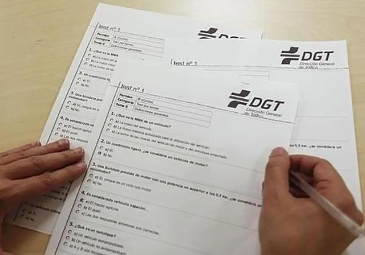 Cómo presentarse al examen teórico de conducir por libre 2026