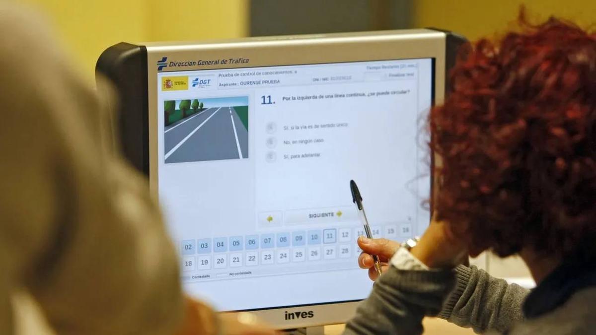 Cómo aprobar el test teórico de la DGT en 2025: Guía definitiva